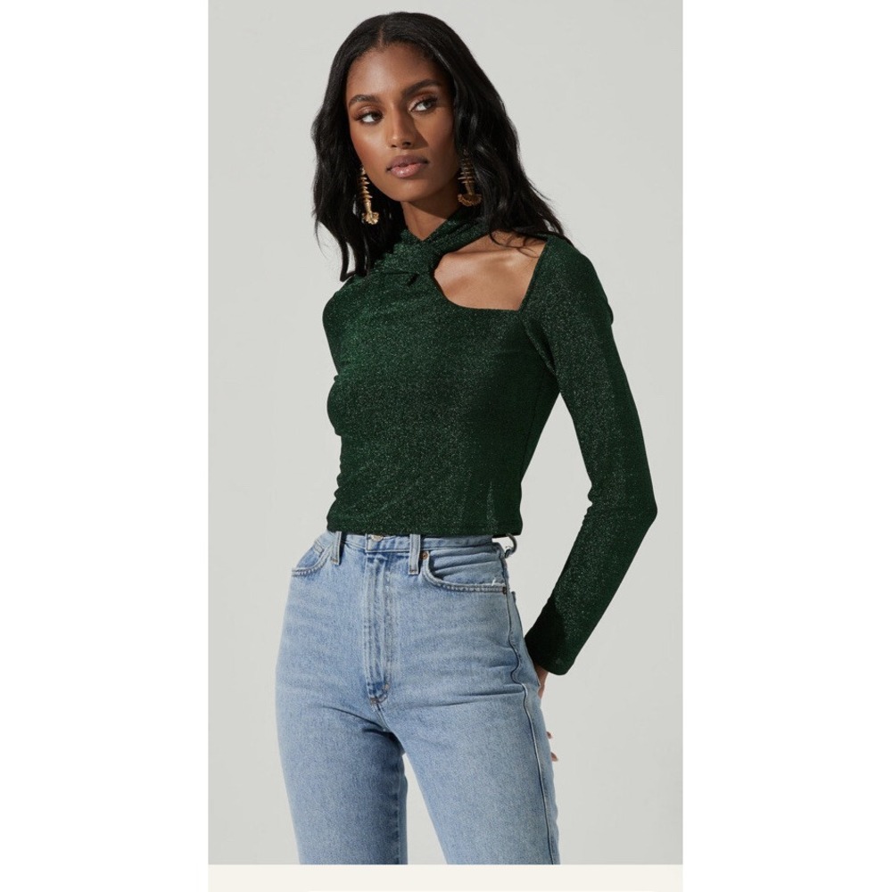 ASTR The Label Astrid Top Emerald Green Metallic Cutout Long Sleeve NWT Large